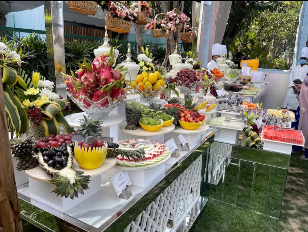 Wedding fruit decoration counter by Shyama Fruit Co.